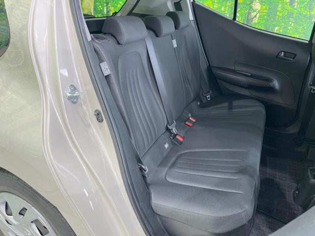 アクア Ｘ　純正ＳＤナビ　バックカメラ　衝突被害軽減システム　レーダークルーズ　禁煙車　ドラレコ　スマートキー　ＬＥＤヘッド　ビルトインＥＴＣ　オートハイビーム　車線逸脱警報　オートライト　オートエアコン（9枚目）