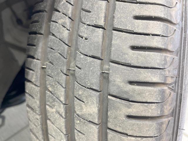 アクア Ｘ　純正ＳＤナビ　バックカメラ　衝突被害軽減システム　レーダークルーズ　禁煙車　ドラレコ　スマートキー　ＬＥＤヘッド　ビルトインＥＴＣ　オートハイビーム　車線逸脱警報　オートライト　オートエアコン（31枚目）