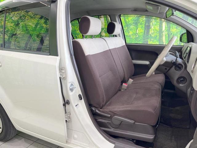 パッソ プラスハナ　Ｃパッケージ　純正ＳＤナビ　バックカメラ　衝突被害軽減システム　禁煙車　スマートキー　ビルトインＥＴＣ　Ｂｌｕｅｔｏｏｔｈ　ＣＤ　ＤＶＤ再生　フルセグ（8枚目）