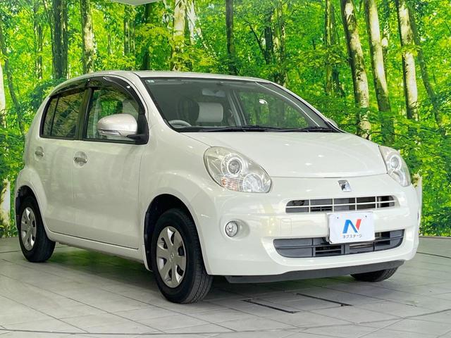 パッソ プラスハナ　Ｃパッケージ　純正ＳＤナビ　バックカメラ　衝突被害軽減システム　禁煙車　スマートキー　ビルトインＥＴＣ　Ｂｌｕｅｔｏｏｔｈ　ＣＤ　ＤＶＤ再生　フルセグ（16枚目）