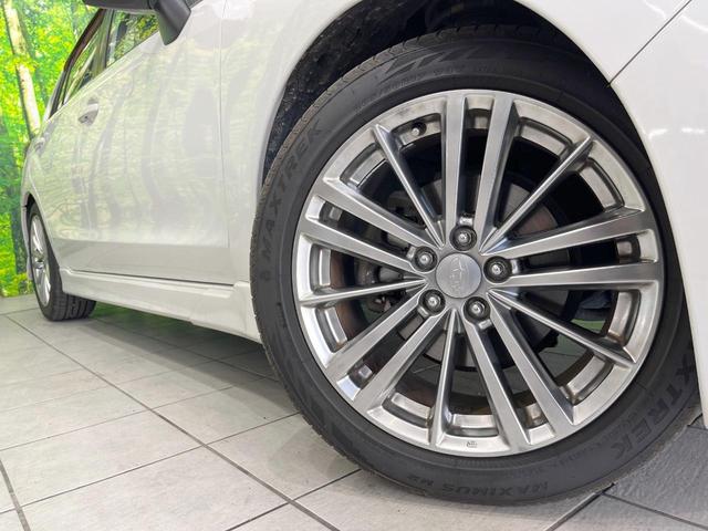 �y�����P�V�C���`�A���~�z�C�[���z�O�ςɃ}�b�`���������A���~�z�C�[���𑕒����Ă���܂��B�e��ЊO�A���~�z�C�[����A�X�^�b�h���X�^�C�����戵�����Ă���܂��B���񂲑��k����������