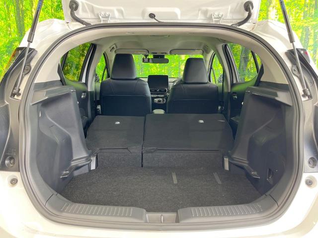 アクア Ｚ　モデリスタ　純正ディスプレイオーディオ　衝突被害軽減システム　レーダークルーズ　全周囲カメラ　ドラレコ　コーナーセンサー　スマートキー　ＬＥＤヘッド　純正１６インチアルミ　オートハイビーム（10枚目）