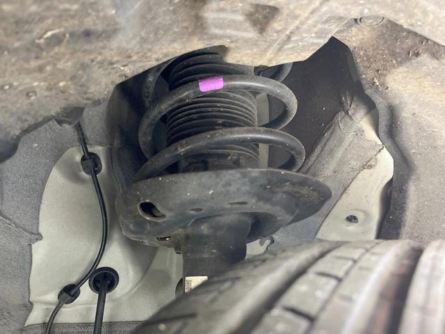 アクア Ｚ　モデリスタ　純正ディスプレイオーディオ　衝突被害軽減システム　レーダークルーズ　全周囲カメラ　ドラレコ　コーナーセンサー　スマートキー　ＬＥＤヘッド　純正１６インチアルミ　オートハイビーム（23枚目）