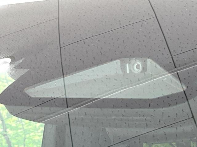 ヴェルファイアハイブリッド Z プレミア ガラスルーフ 純正ディスプレイオーディオ 衝突被害軽減システム レーダークルーズ 両側電動ドア 全周囲カメラ 電動リアゲート レザーシート 前席シートエアコン リアシートエアコン ドラレコ(4枚目)