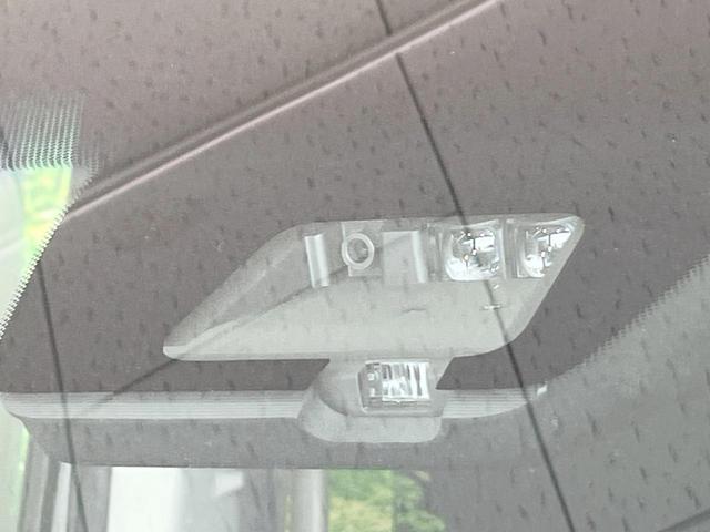 デリカＤ：５ Ｐ　４ＷＤ　ディーゼル（軽油）　ＳＤナビ　衝突被害軽減システム　レーダークルーズ　バックカメラ　両側電動ドア　スマートキー　ＬＥＤヘッド　ＥＴＣ　パワーシート　純正１８インチアルミ　車線逸脱警報（3枚目）