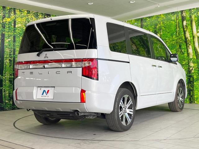 デリカＤ：５ Ｐ　４ＷＤ　ディーゼル（軽油）　ＳＤナビ　衝突被害軽減システム　レーダークルーズ　バックカメラ　両側電動ドア　スマートキー　ＬＥＤヘッド　ＥＴＣ　パワーシート　純正１８インチアルミ　車線逸脱警報（18枚目）