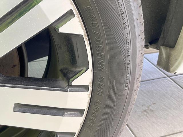 デリカＤ：５ Ｐ　４ＷＤ　ディーゼル（軽油）　ＳＤナビ　衝突被害軽減システム　レーダークルーズ　バックカメラ　両側電動ドア　スマートキー　ＬＥＤヘッド　ＥＴＣ　パワーシート　純正１８インチアルミ　車線逸脱警報（26枚目）