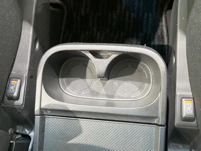 デリカＤ：５ Ｐ　４ＷＤ　ディーゼル（軽油）　ＳＤナビ　衝突被害軽減システム　レーダークルーズ　バックカメラ　両側電動ドア　スマートキー　ＬＥＤヘッド　ＥＴＣ　パワーシート　純正１８インチアルミ　車線逸脱警報（45枚目）