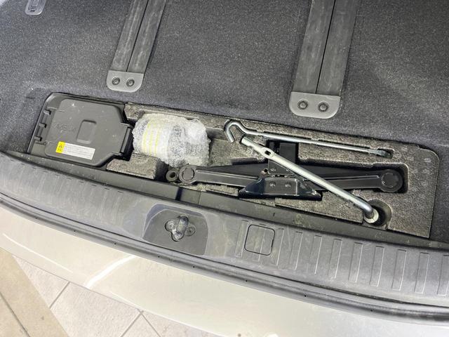 デリカＤ：５ Ｐ　４ＷＤ　ディーゼル（軽油）　ＳＤナビ　衝突被害軽減システム　レーダークルーズ　バックカメラ　両側電動ドア　スマートキー　ＬＥＤヘッド　ＥＴＣ　パワーシート　純正１８インチアルミ　車線逸脱警報（59枚目）