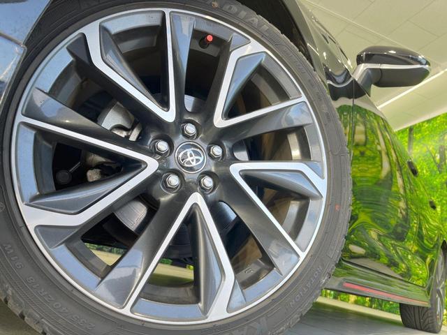 �y�����P�W�C���`�A���~�z�C�[���z�O�ςɃ}�b�`���������A���~�z�C�[���𑕒����Ă���܂��B�e��ЊO�A���~�z�C�[����A�X�^�b�h���X�^�C�����戵�����Ă���܂��B���񂲑��k����������