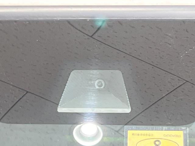 N-BOXカスタム L 純正SDナビ バックカメラ 衝突被害軽減システム 禁煙車 シートヒーター コーナーセンサー スマートキー LEDヘッド ビルトインETC クルコン 純正14インチアルミ 車線逸脱警報 オートライト(5枚目)