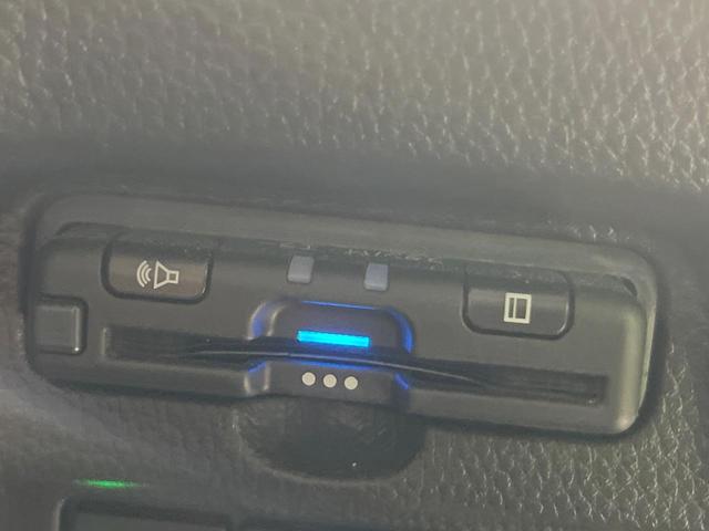 N-BOXカスタム L 純正SDナビ バックカメラ 衝突被害軽減システム 禁煙車 シートヒーター コーナーセンサー スマートキー LEDヘッド ビルトインETC クルコン 純正14インチアルミ 車線逸脱警報 オートライト(7枚目)