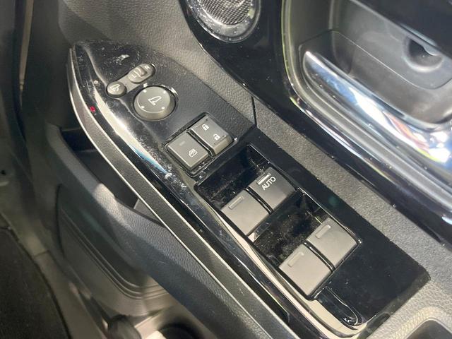 N-BOXカスタム L 純正SDナビ バックカメラ 衝突被害軽減システム 禁煙車 シートヒーター コーナーセンサー スマートキー LEDヘッド ビルトインETC クルコン 純正14インチアルミ 車線逸脱警報 オートライト(35枚目)