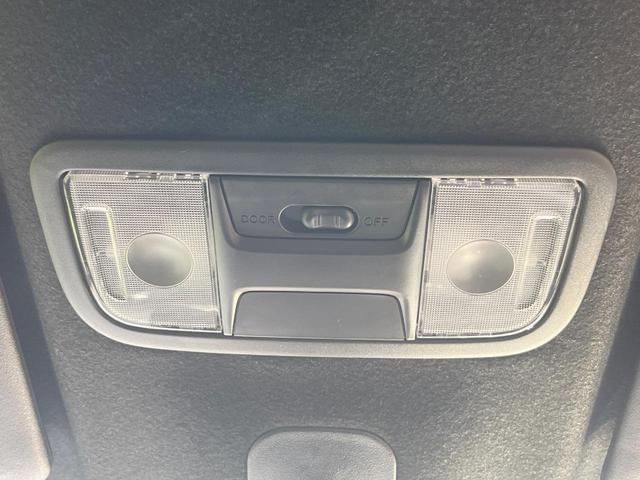 N-BOXカスタム L 純正SDナビ バックカメラ 衝突被害軽減システム 禁煙車 シートヒーター コーナーセンサー スマートキー LEDヘッド ビルトインETC クルコン 純正14インチアルミ 車線逸脱警報 オートライト(45枚目)