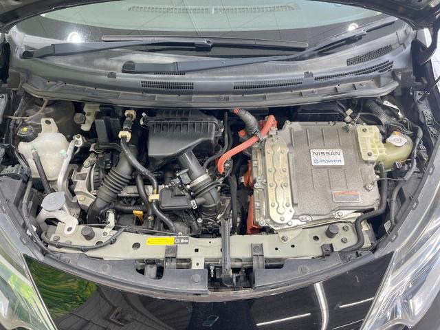 ノート e-パワー X 純正SDナビ 全周囲カメラ 衝突被害軽減システム コーナーセンサー スマートキー ETC オートライト オートエアコン 車線逸脱警報 Bluetooth CD DVD再生 フルセグ(18枚目)