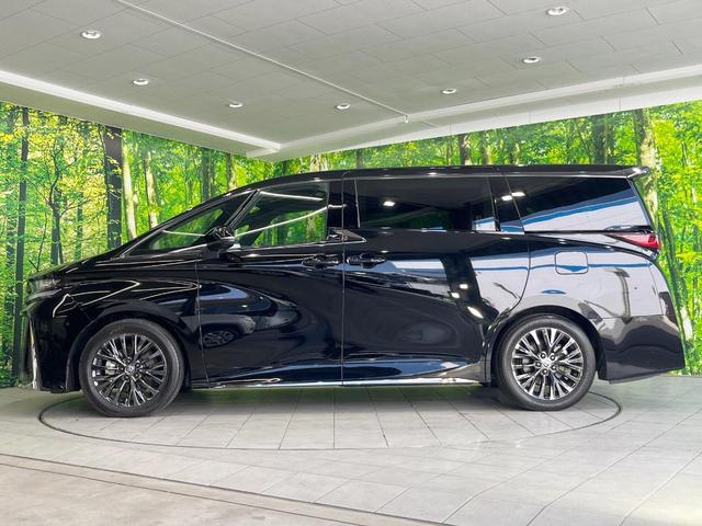 ヴェルファイアハイブリッド Ｚ　プレミア　ガラスルーフ　両側電動ドア　全周囲カメラ　衝突被害軽減システム　レーダークルーズ　禁煙車　電動リアゲート　レザーシート　前席シートエアコン　リアシートエアコン　コーナーセンサー　スマートキー（23枚目）