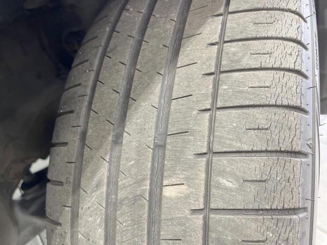 フォレスター アドバンス　４ＷＤ　純正ＳＤナビ　衝突被害軽減システム　レーダークルーズ　禁煙車　電動リアゲート　全席シートヒーター　コーナーセンサー　スマートキー　ＬＥＤヘッド　ビルトインＥＴＣ　純正１８インチアルミ（32枚目）