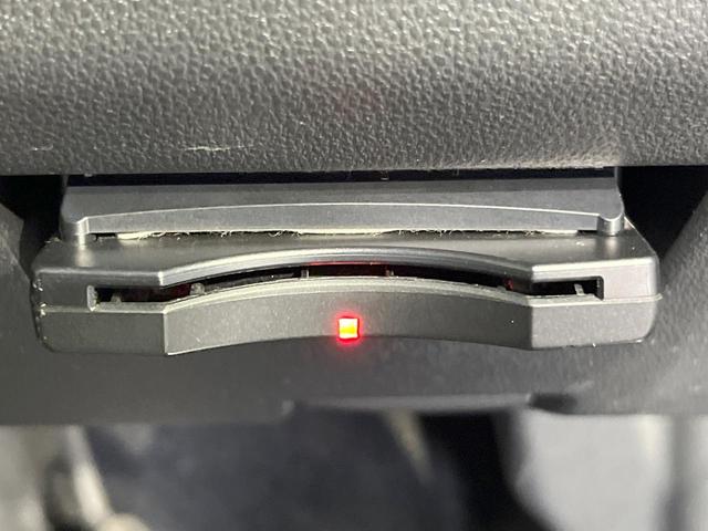 パッソ モーダ　Ｇパッケージ　ＳＤナビ　バックカメラ　衝突被害軽減システム　禁煙車　スマートキー　ＬＥＤヘッド　ビルトインＥＴＣ　純正１４インチアルミ　オートライト　オートエアコン　Ｂｌｕｅｔｏｏｔｈ　ＣＤ　フルセグ（6枚目）