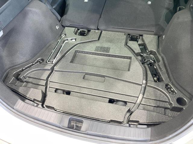 プリウス Ｓツーリングセレクション　純正ＳＤナビ　バックカメラ　衝突被害軽減システム　レーダークルーズ　禁煙車　シートヒーター　コーナーセンサー　スマートキー　ＬＥＤヘッド　ビルトインＥＴＣ　純正１７インチアルミ　オートハイビーム（53枚目）