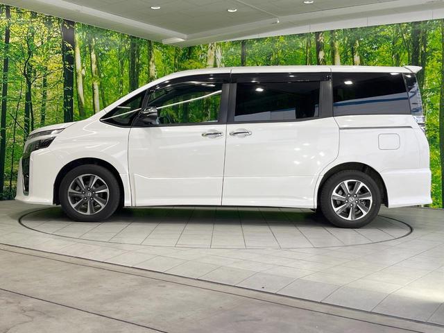 ヴォクシー ＺＳ　煌ＩＩ　両側電動ドア　ＳＤナビ　後席モニター　バックカメラ　衝突被害軽減システム　禁煙車　コーナーセンサー　スマートキー　ＬＥＤヘッド　ビルトインＥＴＣ　クルコン　純正１６インチアルミ　車線逸脱警報（25枚目）