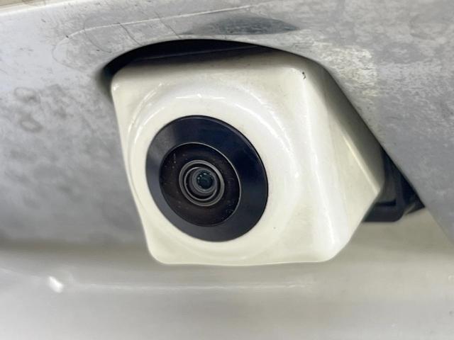 ヴォクシー ＺＳ　煌ＩＩ　両側電動ドア　ＳＤナビ　後席モニター　バックカメラ　衝突被害軽減システム　禁煙車　コーナーセンサー　スマートキー　ＬＥＤヘッド　ビルトインＥＴＣ　クルコン　純正１６インチアルミ　車線逸脱警報（33枚目）