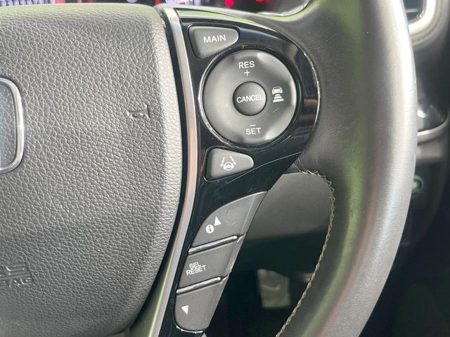 �y�A�_�v�e�B�u�N���[�Y�R���g���[���z�������H�ł̒��������s���y�ɁI�I�����ő��x��ۂN���[�Y�R���g���[�����A�Փˌy���V�X�e���ƘA�g���A�O���̎ԗ������m���ĎԊԂ�ۂ悤�ɑ��x���߂��Ă���܂��I�I