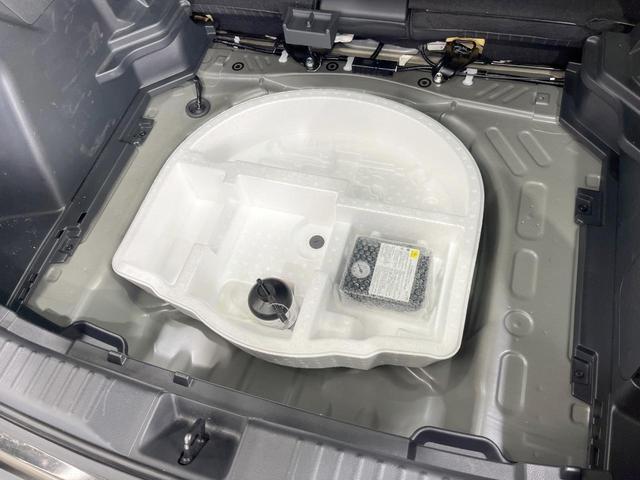 ヤリスクロス ハイブリッドZ 全周囲カメラ 衝突被害軽減システム レーダークルーズ 禁煙車 ハーフレザーシート パワーシート コーナーセンサー スマートキー LEDヘッド ビルトインETC 純正18インチアルミ オートハイビーム(57枚目)