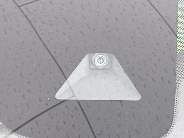 デイズ X バックカメラ 衝突被害軽減システム 禁煙車 コーナーセンサー スマートキー 純正14インチアルミ オートエアコン CD オートライト 盗難防止装置 誤発信抑制装置 トラクションコントロール(3枚目)