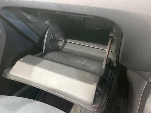 ジューク １５ＲＸ　バックカメラ　禁煙車　ビルトインＥＴＣ　オートライト　オートエアコン　ＣＤ　地デジ　キーレス　盗難防止装置　トラクションコントロール（48枚目）