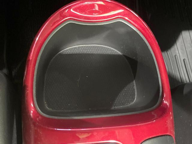 ジューク １５ＲＸ　バックカメラ　禁煙車　ビルトインＥＴＣ　オートライト　オートエアコン　ＣＤ　地デジ　キーレス　盗難防止装置　トラクションコントロール（52枚目）