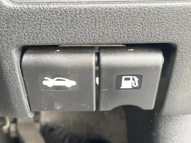 ジューク １５ＲＸ　バックカメラ　禁煙車　ビルトインＥＴＣ　オートライト　オートエアコン　ＣＤ　地デジ　キーレス　盗難防止装置　トラクションコントロール（54枚目）