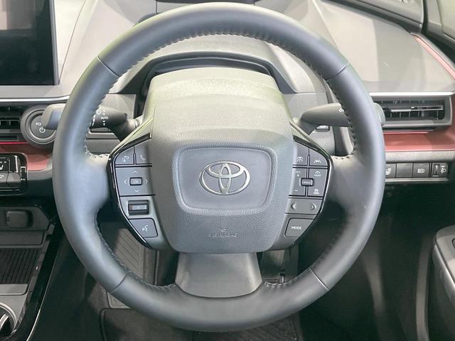 プリウス Ｚ　モデリスタエアロ　全周囲カメラ　衝突被害軽減システム　レーダークルーズ　禁煙車　レザーシート　前席シートエアコン　パワーシート　ドラレコ　コーナーセンサー　スマートキー　ＬＥＤヘッド　ＥＴＣ２．０（11枚目）