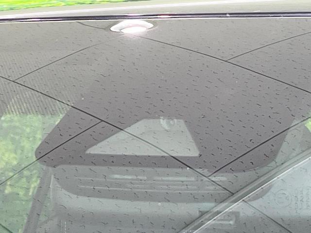 ヤリスクロス ハイブリッドＺ　バックカメラ　衝突被害軽減システム　レーダークルーズ　禁煙車　ハーフレザーシート　コーナーセンサー　スマートキー　ＬＥＤヘッド　ビルトインＥＴＣ　純正１８インチアルミ　オートハイビーム　車線逸脱警報（5枚目）