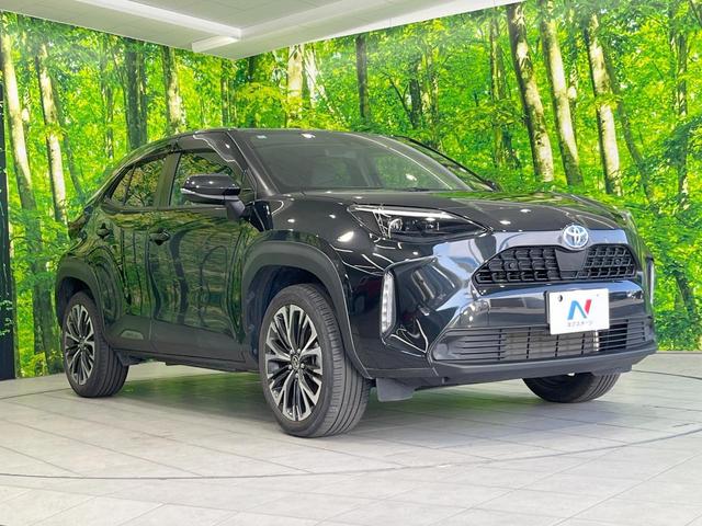 ヤリスクロス ハイブリッドＺ　バックカメラ　衝突被害軽減システム　レーダークルーズ　禁煙車　ハーフレザーシート　コーナーセンサー　スマートキー　ＬＥＤヘッド　ビルトインＥＴＣ　純正１８インチアルミ　オートハイビーム　車線逸脱警報（16枚目）