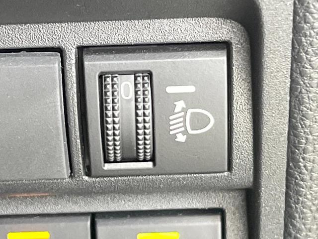 ヤリスクロス ハイブリッドＺ　バックカメラ　衝突被害軽減システム　レーダークルーズ　禁煙車　ハーフレザーシート　コーナーセンサー　スマートキー　ＬＥＤヘッド　ビルトインＥＴＣ　純正１８インチアルミ　オートハイビーム　車線逸脱警報（38枚目）