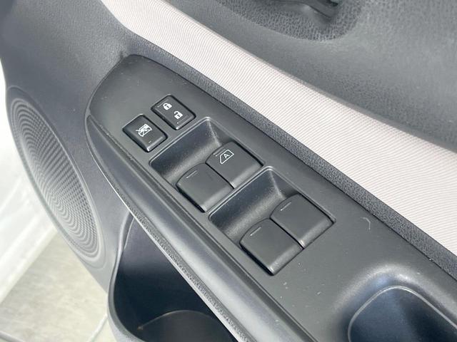 ノート ｅ－パワー　Ｘ　純正ＳＤナビ　全周囲カメラ　衝突被害軽減システム　禁煙車　ドラレコ　コーナーセンサー　スマートキー　ＥＴＣ　オートライト　オートエアコン　Ｂｌｕｅｔｏｏｔｈ　ＣＤ　ＤＶＤ再生　フルセグ（35枚目）