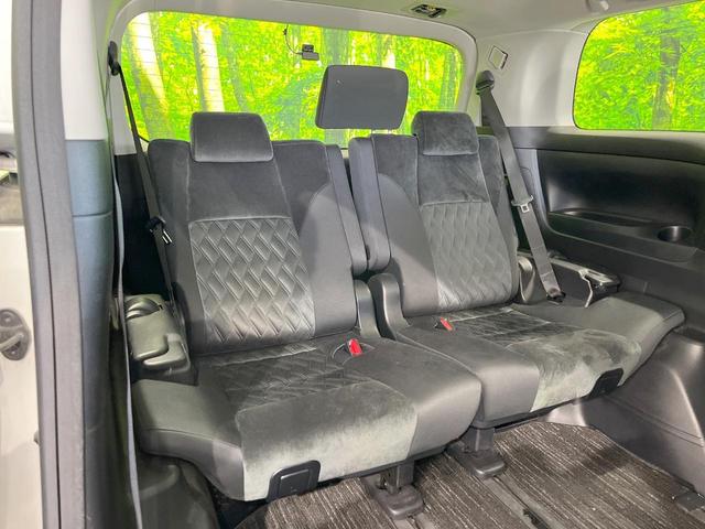 アルファード ２．５Ｓ　両側電動ドア　後席モニター　バックカメラ　衝突被害軽減システム　レーダークルーズ　禁煙車　コーナーセンサー　スマートキー　ＬＥＤヘッド　ビルトインＥＴＣ　純正１８インチアルミ　オートハイビーム（10枚目）