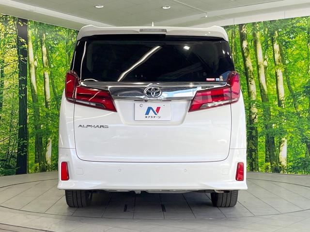 アルファード ２．５Ｓ　両側電動ドア　後席モニター　バックカメラ　衝突被害軽減システム　レーダークルーズ　禁煙車　コーナーセンサー　スマートキー　ＬＥＤヘッド　ビルトインＥＴＣ　純正１８インチアルミ　オートハイビーム（16枚目）