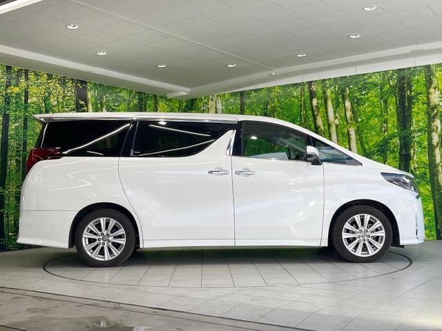 アルファード ２．５Ｓ　両側電動ドア　後席モニター　バックカメラ　衝突被害軽減システム　レーダークルーズ　禁煙車　コーナーセンサー　スマートキー　ＬＥＤヘッド　ビルトインＥＴＣ　純正１８インチアルミ　オートハイビーム（25枚目）