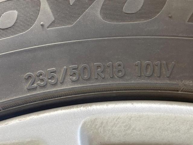 アルファード ２．５Ｓ　両側電動ドア　後席モニター　バックカメラ　衝突被害軽減システム　レーダークルーズ　禁煙車　コーナーセンサー　スマートキー　ＬＥＤヘッド　ビルトインＥＴＣ　純正１８インチアルミ　オートハイビーム（30枚目）