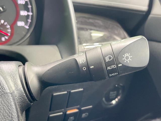 アルファード ２．５Ｓ　両側電動ドア　後席モニター　バックカメラ　衝突被害軽減システム　レーダークルーズ　禁煙車　コーナーセンサー　スマートキー　ＬＥＤヘッド　ビルトインＥＴＣ　純正１８インチアルミ　オートハイビーム（37枚目）