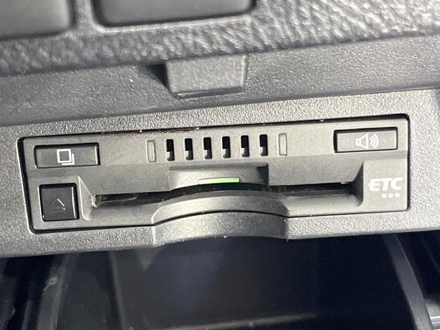 アルファード ２．５Ｓ　両側電動ドア　後席モニター　バックカメラ　衝突被害軽減システム　レーダークルーズ　禁煙車　コーナーセンサー　スマートキー　ＬＥＤヘッド　ビルトインＥＴＣ　純正１８インチアルミ　オートハイビーム（42枚目）