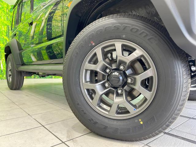 ジムニーノマド ＦＣ　４ＷＤ　登録済未使用車　衝突被害軽減システム　レーダークルーズ　コーナーセンサー　スマートキー　ＬＥＤヘッド　純正１５インチアルミ　オートハイビーム　車線逸脱警報　オートライト　オートエアコン（13枚目）