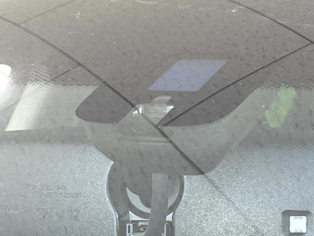 ヴェゼル ハイブリッドＺ・ホンダセンシング　ホンダセンシングレス　ＳＤナビ　バックカメラ　ハーフレザーシート　スマートキー　ＬＥＤヘッド　ビルトインＥＴＣ　クルコン　純正１７インチアルミ　オートライト　デュアルエアコン　ＤＶＤ再生　フルセグ（41枚目）