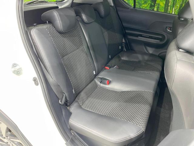 アクア クロスオーバー　純正ＳＤナビ　衝突被害軽減システム　バックカメラ　ハーフレザーシート　ドラレコ　スマートキー　ＬＥＤヘッド　ビルトインＥＴＣ　純正１６インチアルミ　オートハイビーム　オートライト　オートエアコン（9枚目）