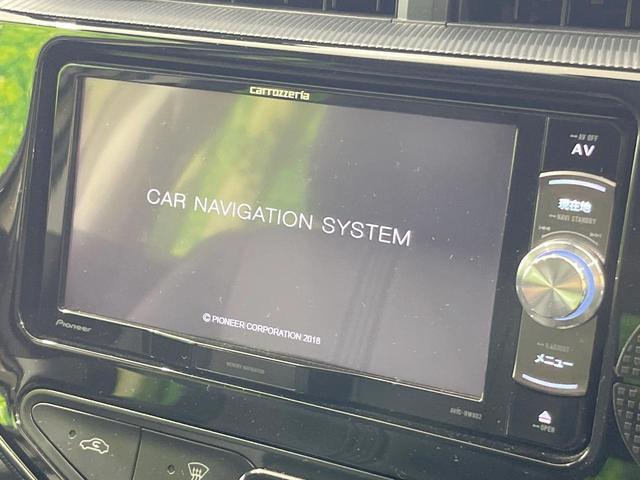アクア クロスオーバー　ＳＤナビ　衝突被害軽減システム　バックカメラ　ハーフレザーシート　ドラレコ　スマートキー　ＥＴＣ　コーナーセンサー　純正１６インチアルミ　オートハイビーム　オートライト　オートエアコン（4枚目）