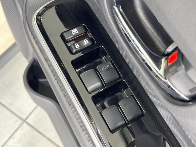 アクア クロスオーバー　ＳＤナビ　衝突被害軽減システム　バックカメラ　ハーフレザーシート　ドラレコ　スマートキー　ＥＴＣ　コーナーセンサー　純正１６インチアルミ　オートハイビーム　オートライト　オートエアコン（44枚目）