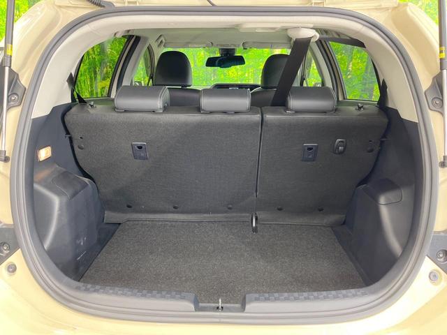 アクア クロスオーバー　ＳＤナビ　衝突被害軽減システム　バックカメラ　ハーフレザーシート　ドラレコ　スマートキー　ＥＴＣ　コーナーセンサー　純正１６インチアルミ　オートハイビーム　オートライト　オートエアコン（49枚目）