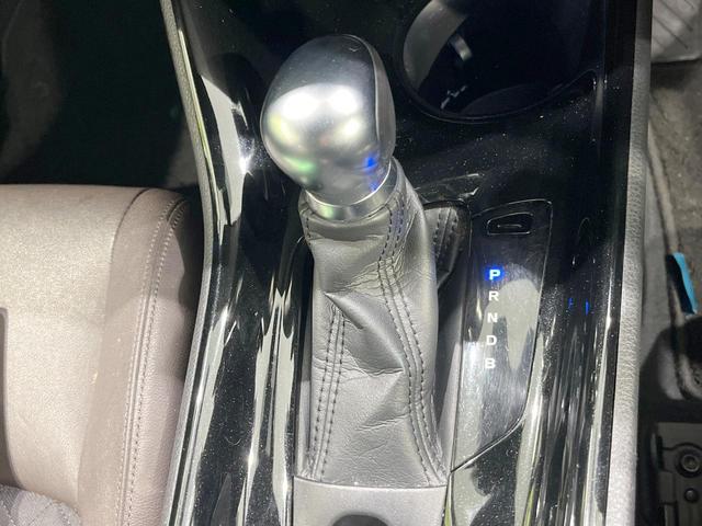 Ｃ－ＨＲ Ｇ　純正ＳＤナビ　バックカメラ　衝突被害軽減システム　レーダークルーズ　ハーフレザーシート　スマートキー　ＬＥＤヘッド　コーナーセンサー　ビルトインＥＴＣ　純正１８インチアルミ　オートハイビーム（41枚目）