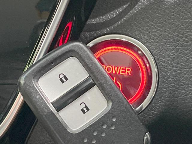 �y�g���������X�}�[�g�L�[�z�J�o����|�P�b�g�ɓ��ꂽ�܂܂ł��h�A�̎{���E�������\�ȃX�}�[�g�L�[�𑕔��B�G���W���̃I���E�I�t�����J�M�����o���K�v����������Ƃ��Ă��֗��ł���